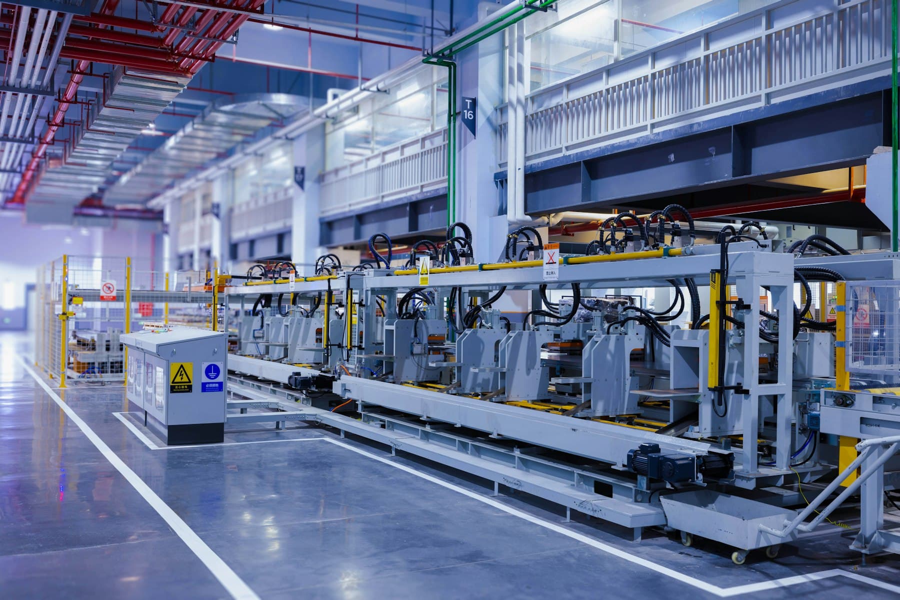 Commercial automation environment with automated material handling